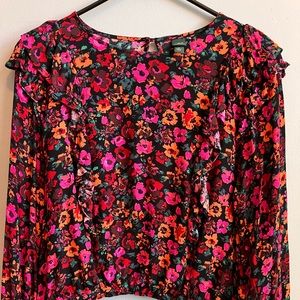 Wild Fable floral shirt with ruffles ✨💕 XL but fits more like a small or medium